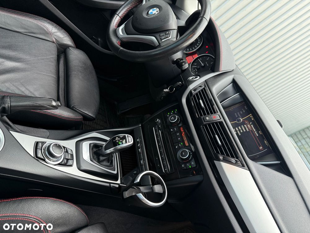 BMW X1 sDrive20d Sport Line - 27