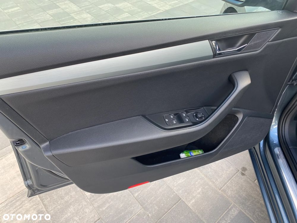 Skoda Superb 1.4 TSI ACT Style - 23