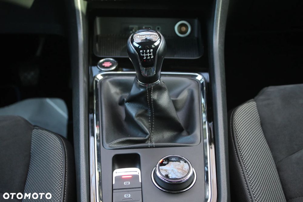 Seat Ateca 2.0 TDI 4Drive XCELLENCE - 32