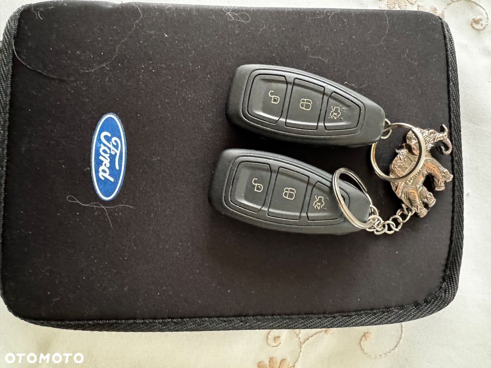 Ford Mondeo 2.0 TDCi Titanium X - 26