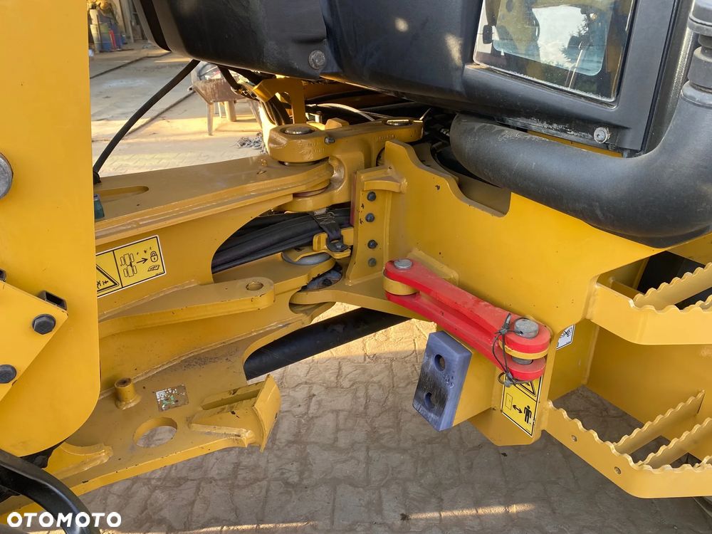 Caterpillar CAT 908M, 2017 ROK, 3900 MTH, ŁYŻKA OTWIERANA + WIDŁY, z NIEMIEC, - 24