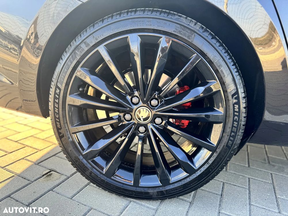 Skoda Superb 2017 photo 4