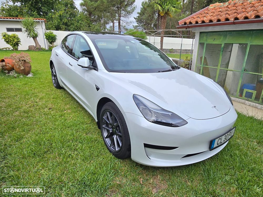 Tesla Model 3 Standard Range Plus RWD - 3
