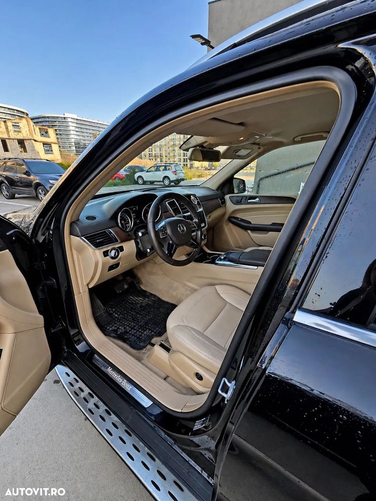 Mercedes-Benz ML - 10