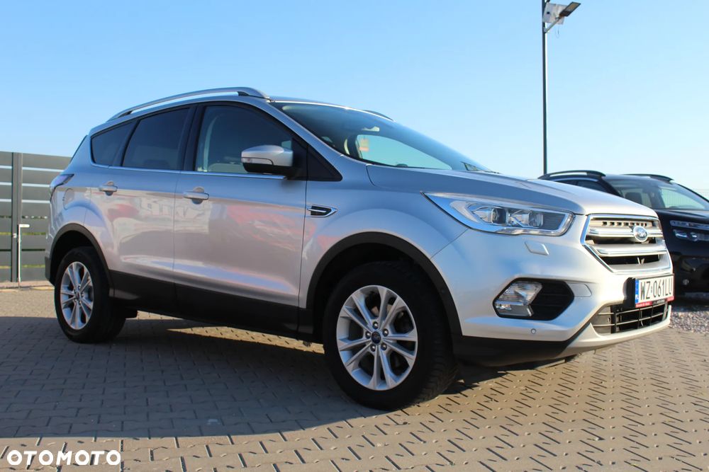 Ford Kuga 1.5 EcoBoost 2x4 Titanium - 6