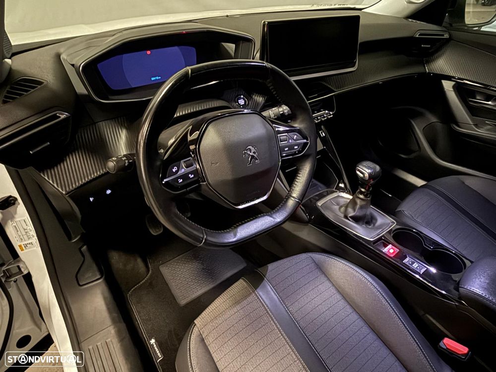 Peugeot 2008 1.5 BlueHDi Allure Pack - 9