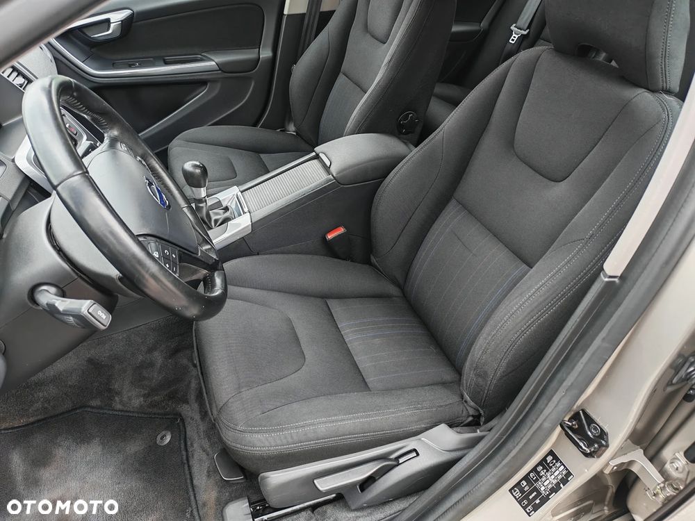 Volvo V60 DRIVe Kinetic - 27