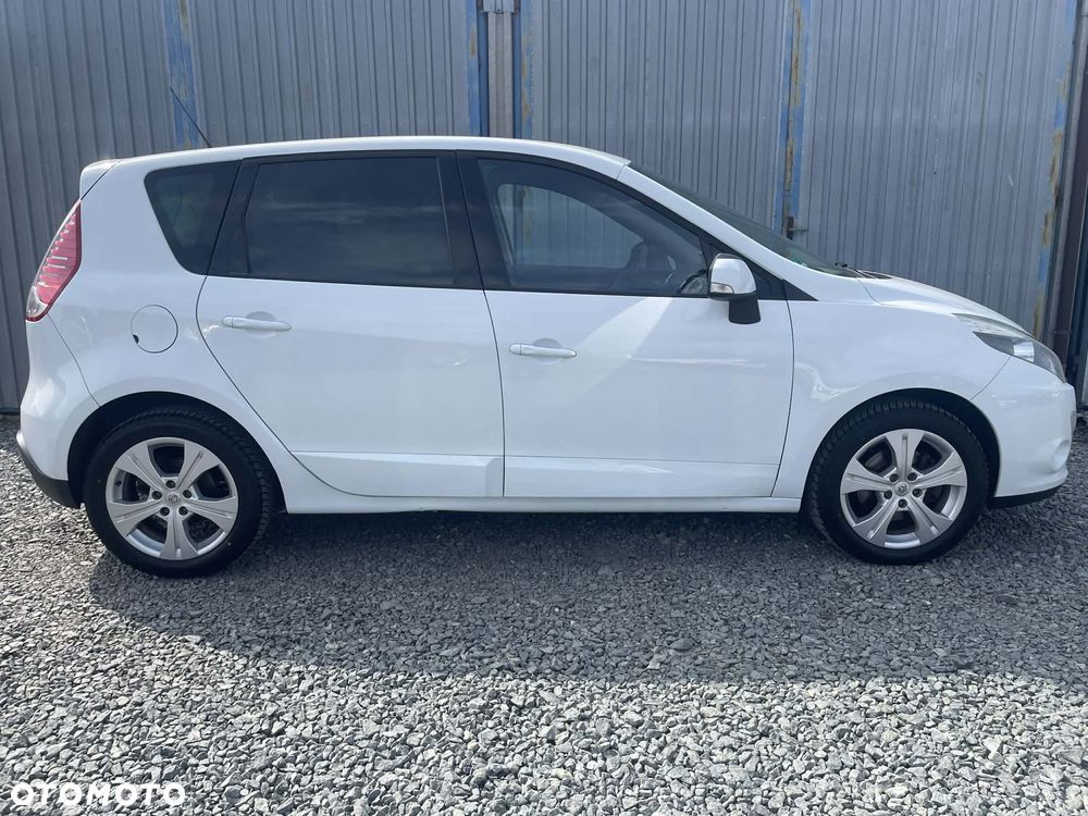 Renault Scenic 1.6 16V Infinity - 2