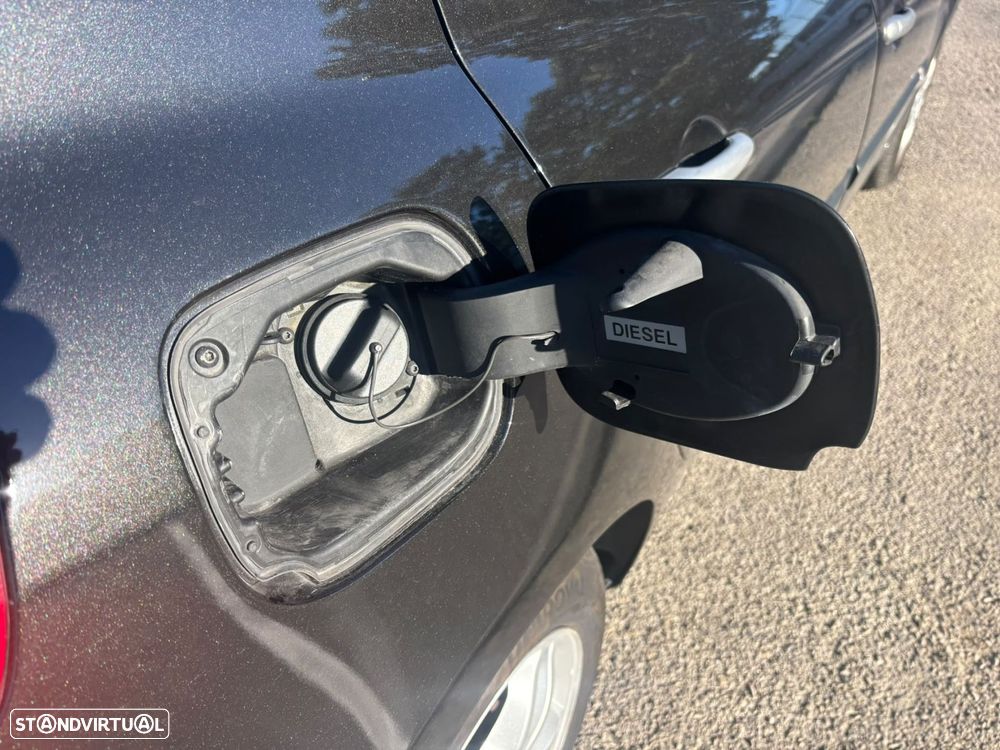 Renault Clio 1.5 dCi Confort - 8