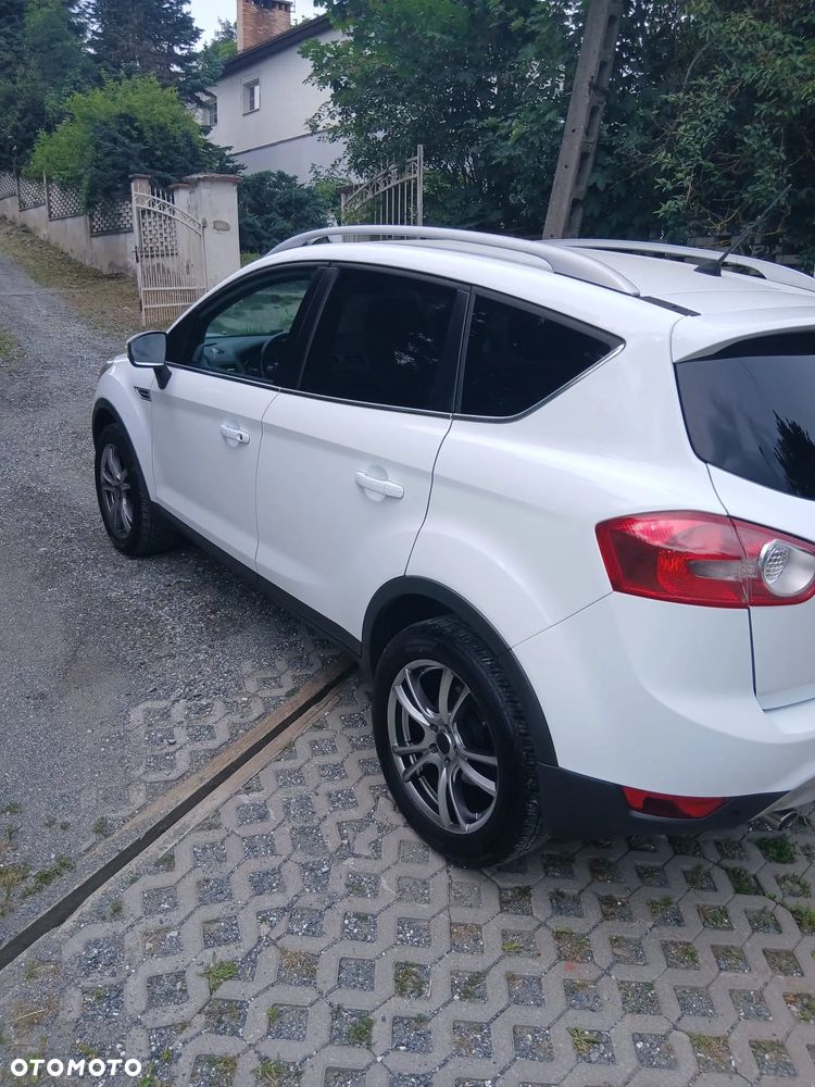 Ford Kuga 2.0 TDCi 4x4 Titanium - 6