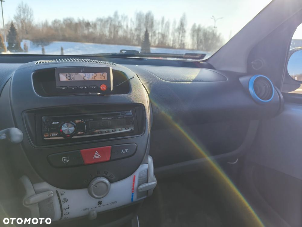 Peugeot 107 1.0 Trendy nICE - 12