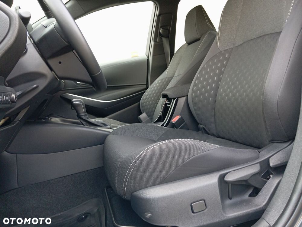 Toyota Corolla - 22