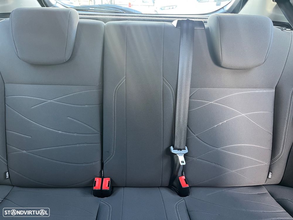 Ford Fiesta 1.0 SYNC Edition - 16