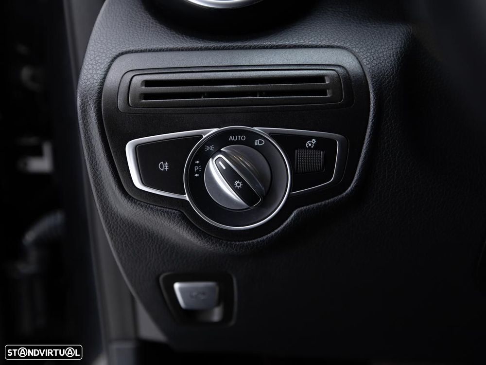 Mercedes-Benz GLC 300 de 4Matic — fotografia 15
