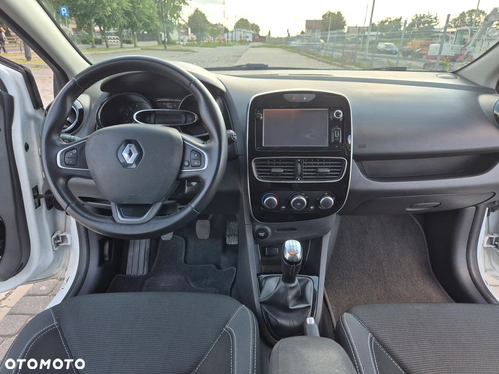 Renault Clio - 9