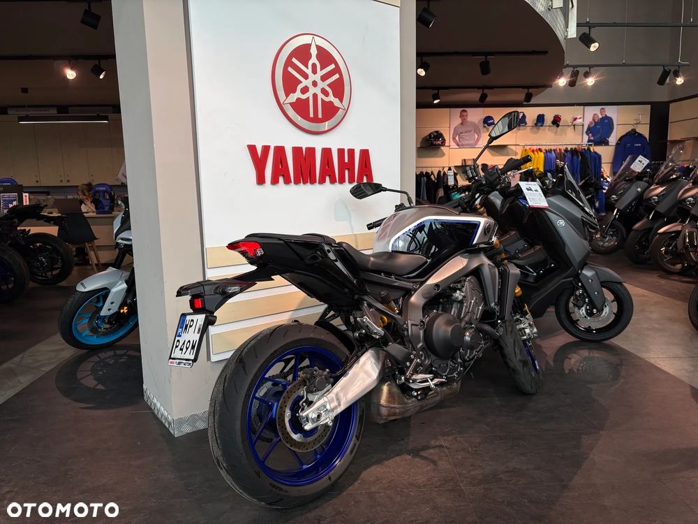 Yamaha MT - 7