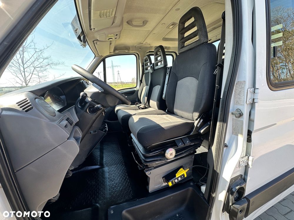 Iveco DAILY 35C15 - 12