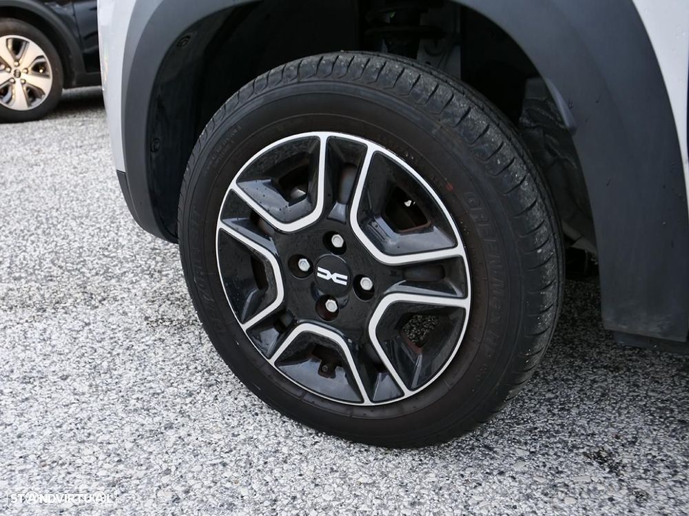 Dacia Spring ESSENTIAL - 24