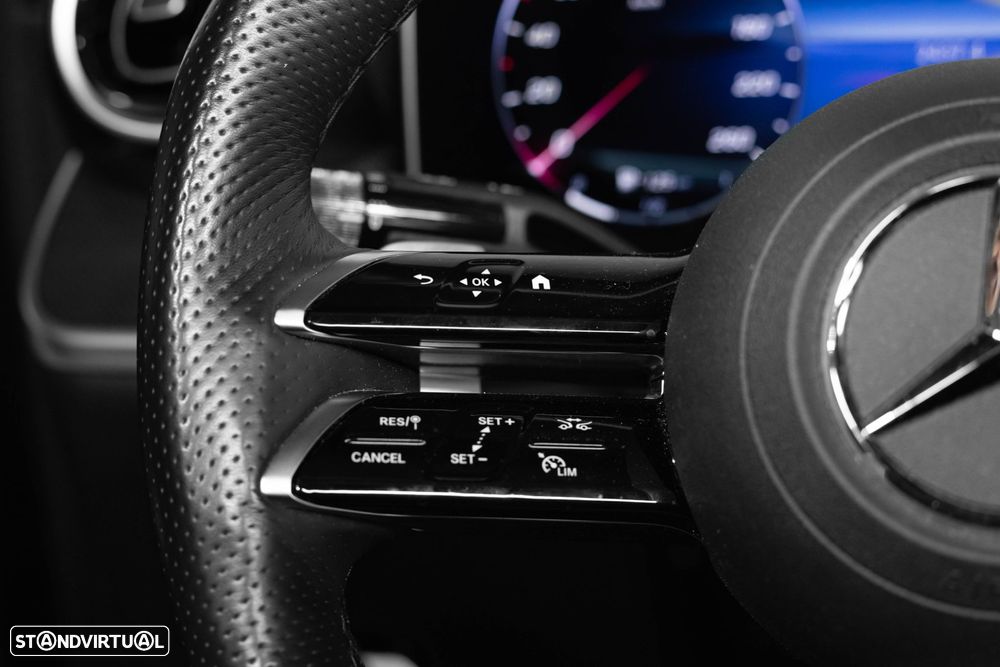 Mercedes-Benz GLC 300 e Coupe 4Matic 9G-TRONIC Edition AMG Line - 8