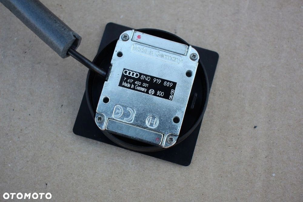 Atena GPS AUDI TT 8N 8N0919889 oryginalna - 3