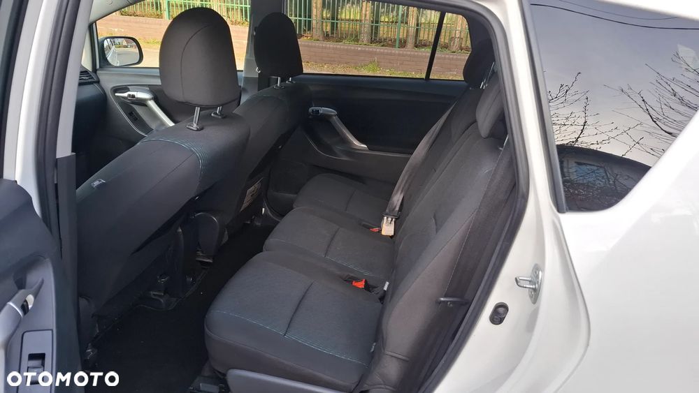 Toyota Verso 1.6 5-Sitzer Edition-S - 10