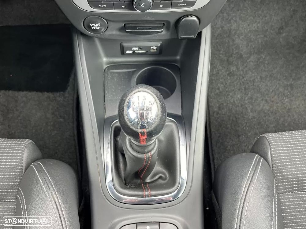 Renault Mégane Sport Tourer 1.5 dCi GT Line SS - 19