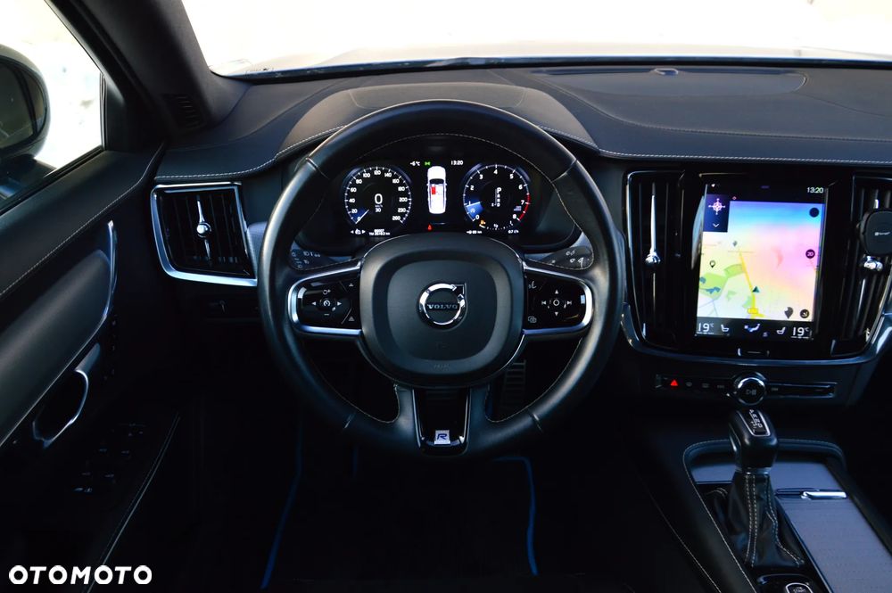 Volvo S90 T5 R-Design - 19
