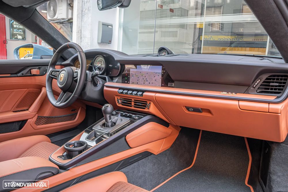 Porsche 911 (992) S/T - 40