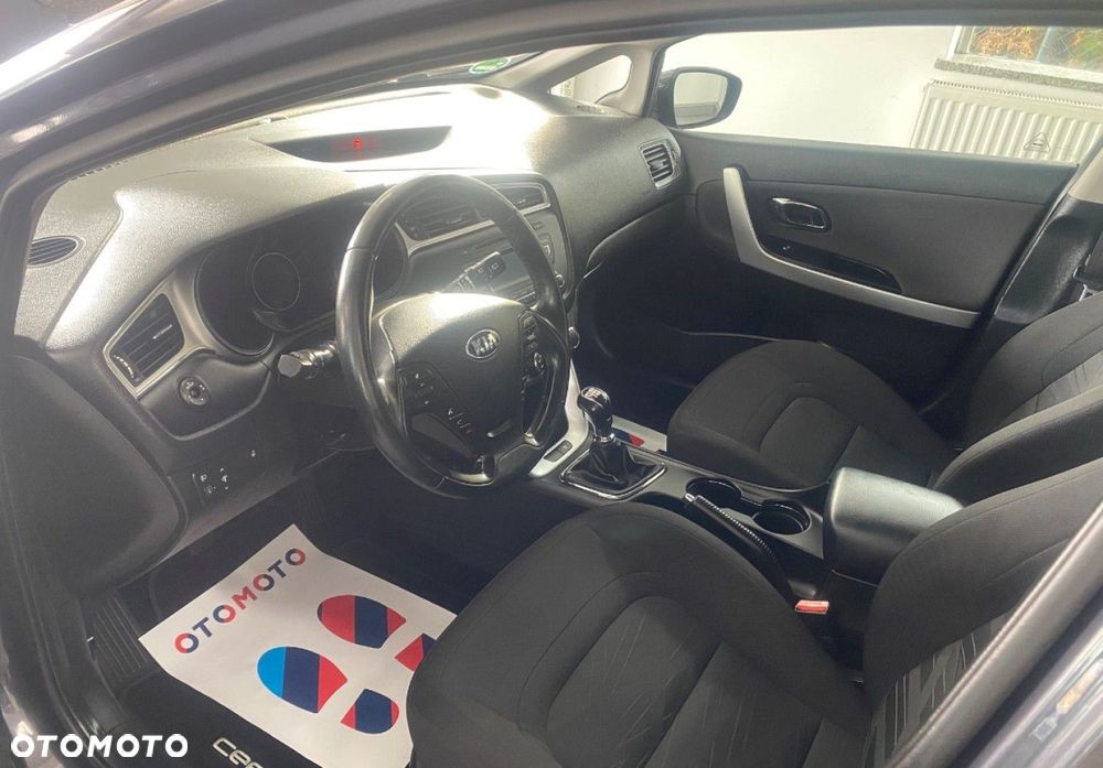 Kia Ceed - 6