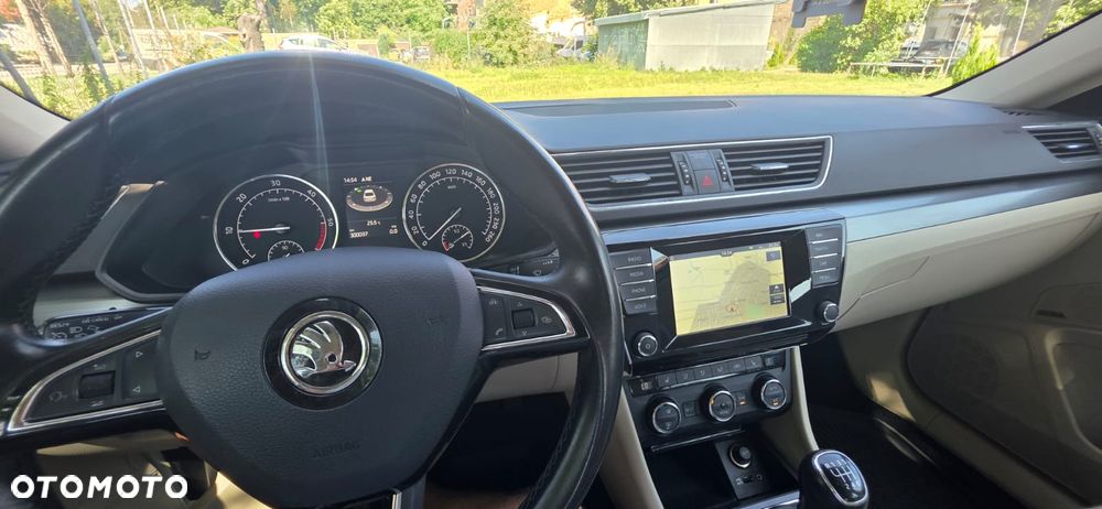 Skoda Superb 2.0 TDI Style - 7