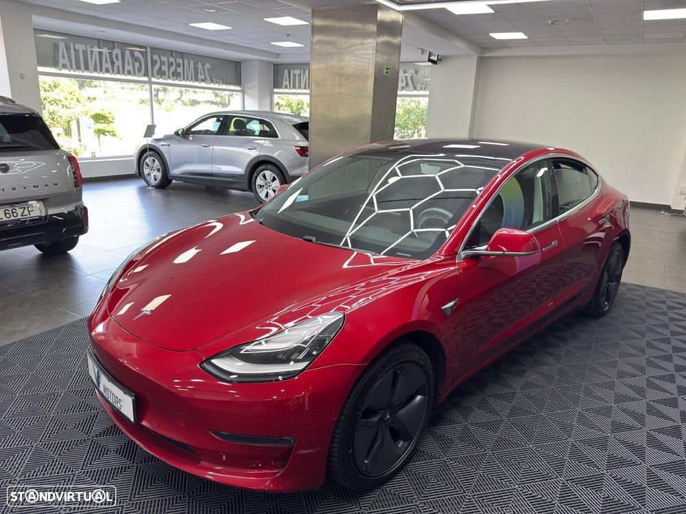 Tesla Model 3 - 8