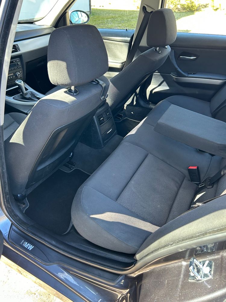 BMW Seria 3 318d DPF - 11