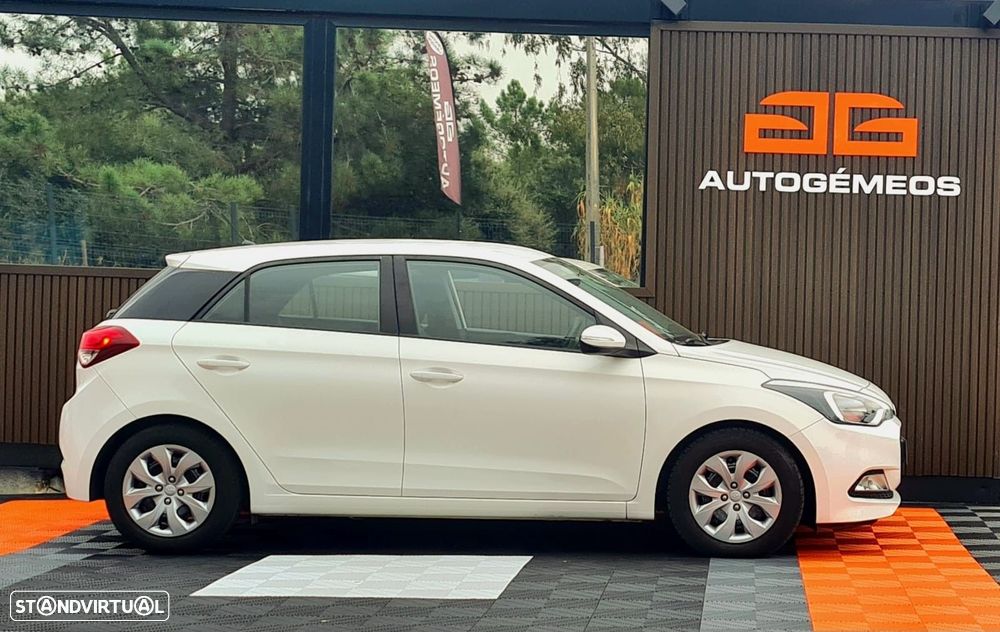 Hyundai i20 1.1 CRDi Access+Bluetooth - 2