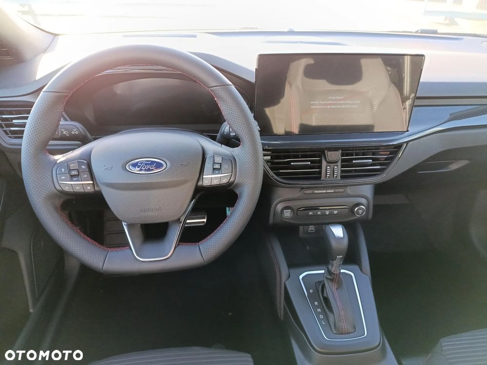 Ford Focus 1.0 EcoBoost mHEV ST-Line X - 12