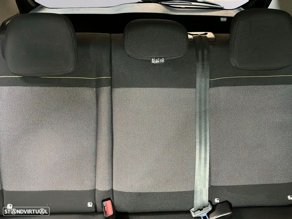 Citroën C3 1.2 PureTech C-Series - 18