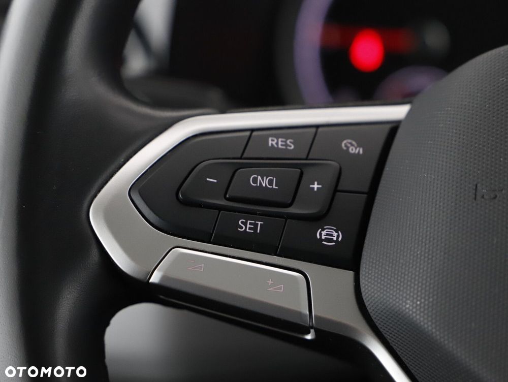 Volkswagen Multivan - 19