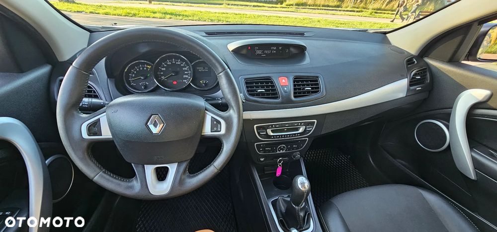 Renault Fluence 1.6 16V 110 Dynamique - 19