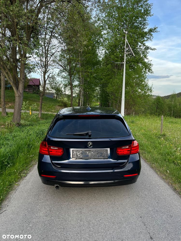 BMW Seria 3 320d Efficient Dynamics Edition - 4