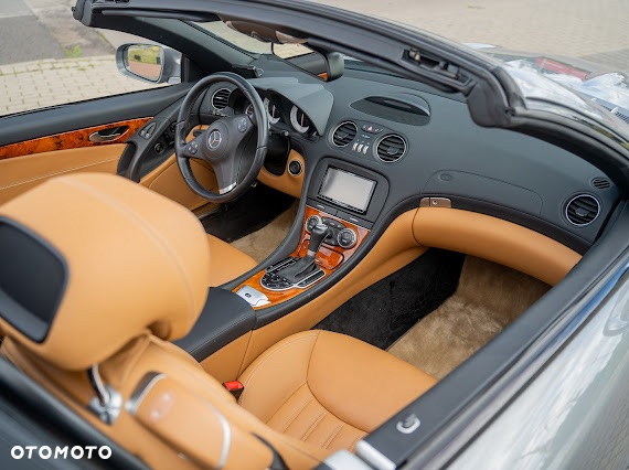 Mercedes-Benz SL - 18
