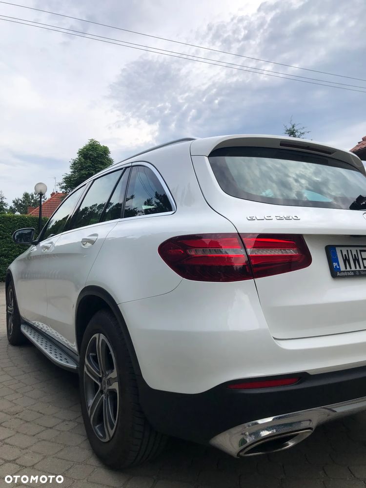 Mercedes-Benz GLC - 11