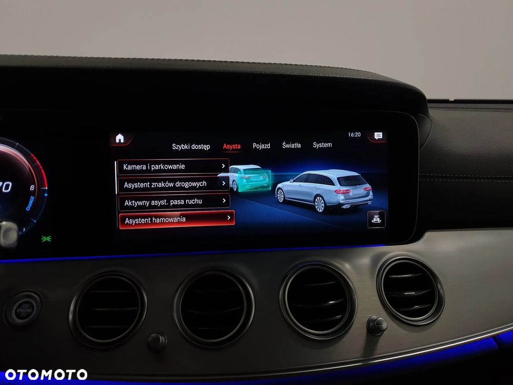 Mercedes-Benz Klasa E 300 de 4Matic 9G-TRONIC AMG Line - 23