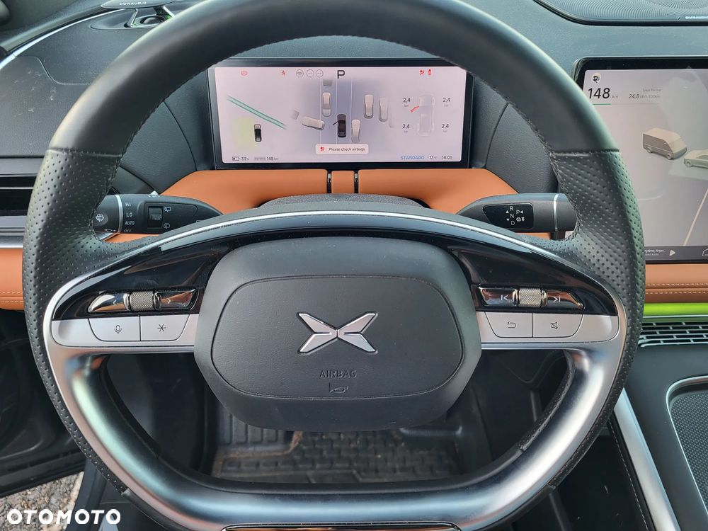 XPeng G9 98 kWh AWD Performance - 13