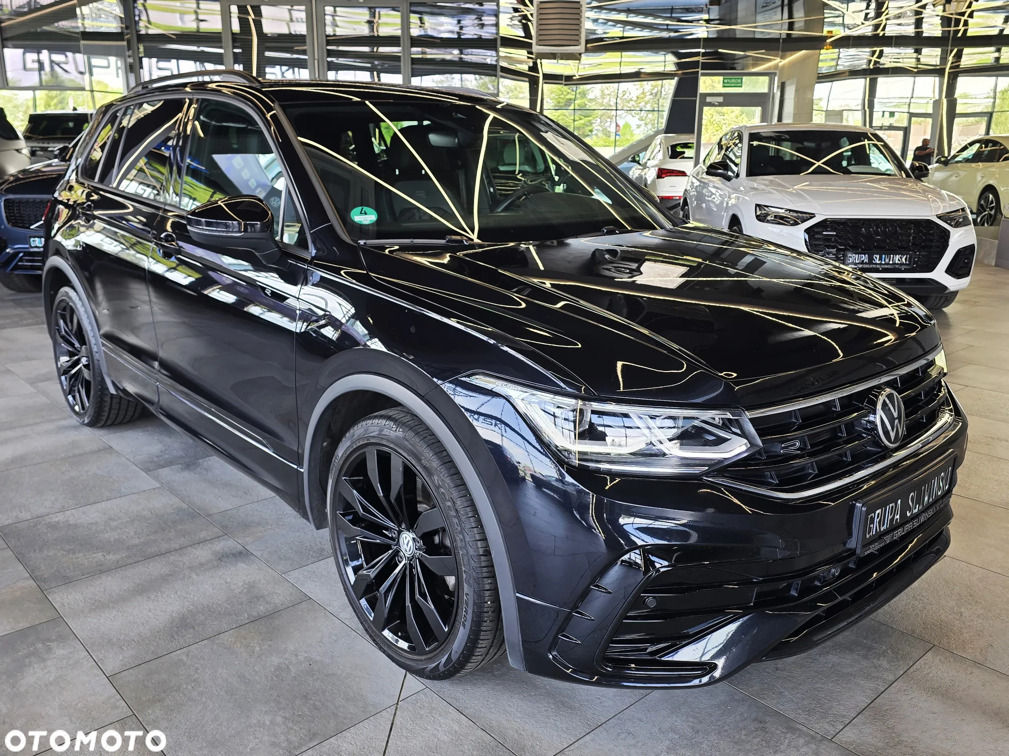 Volkswagen Tiguan 2.0 TDI SCR 4MOTION DSG R-Line - 13