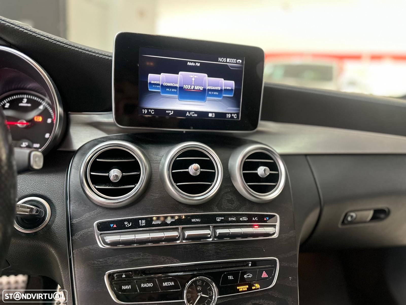 Mercedes-Benz C 250 d Coupe 9G-TRONIC AMG Line - 26