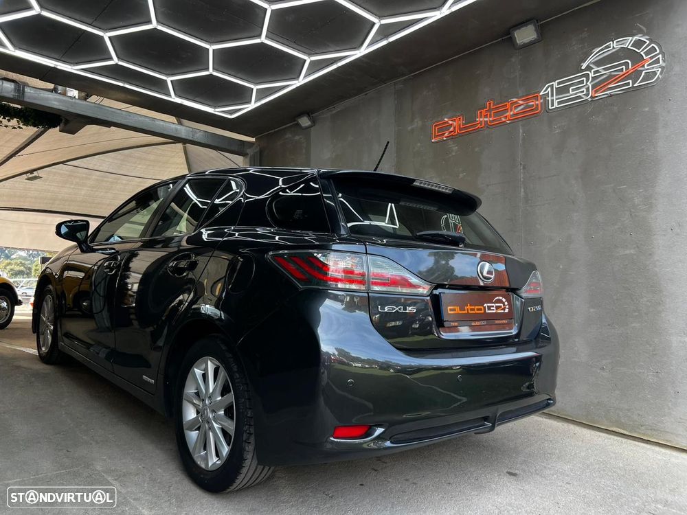 Lexus CT 200h Luxury - 4