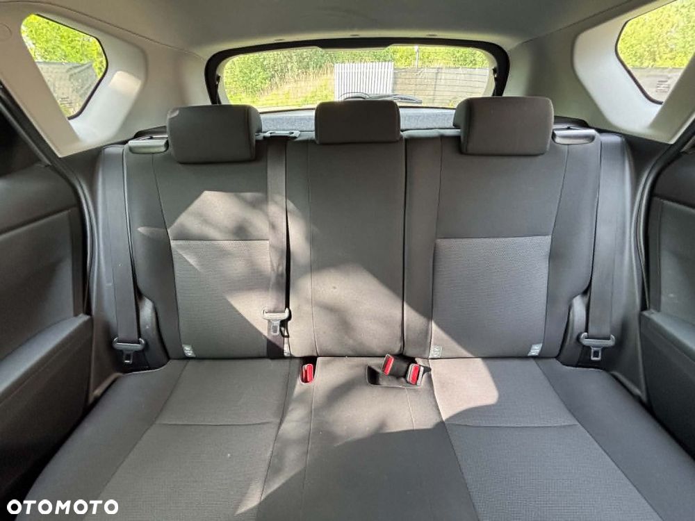 Toyota Auris 1.33 VVT-i Active - 13