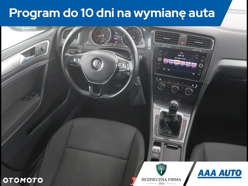 Volkswagen Golf Variant - 8