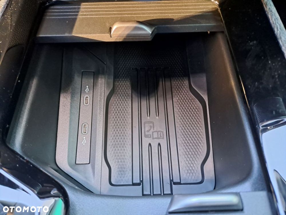 Skoda Superb 2.0 TDI SCR 4x4 Drive DSG - 14
