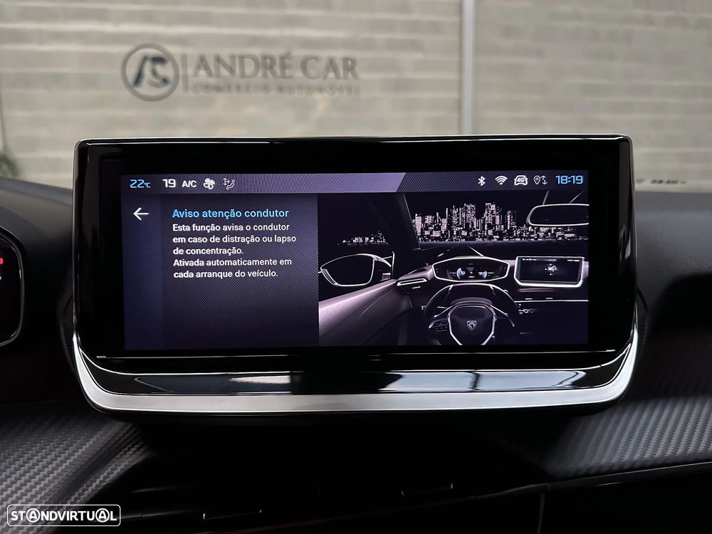 Peugeot 2008 1.2 PureTech Allure - 37