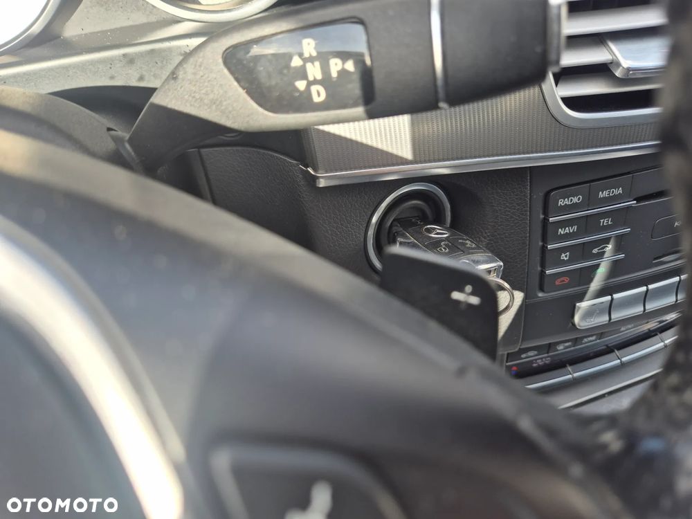 Mercedes-Benz Klasa E 200 BlueTEC 7G-TRONIC Edition - 31